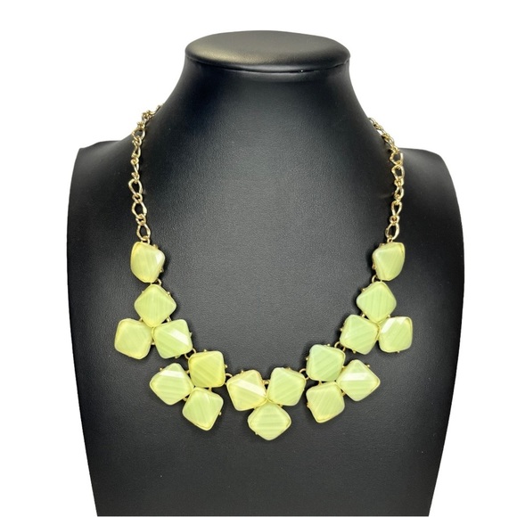 Faceted Statement Bib Necklace Gold Tone Light Green 18-21" - Picture 1 of 6